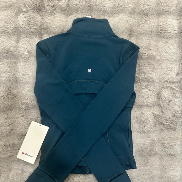 NWT Lululemon Define Cropped Jacket Size 4 Indochine Blue - Picture 7 of 7